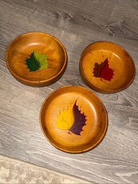 Vintage Wolverine Dowel Work Wooden Bowls w/ Hand-Painted Autumn Leaves Set of 3
